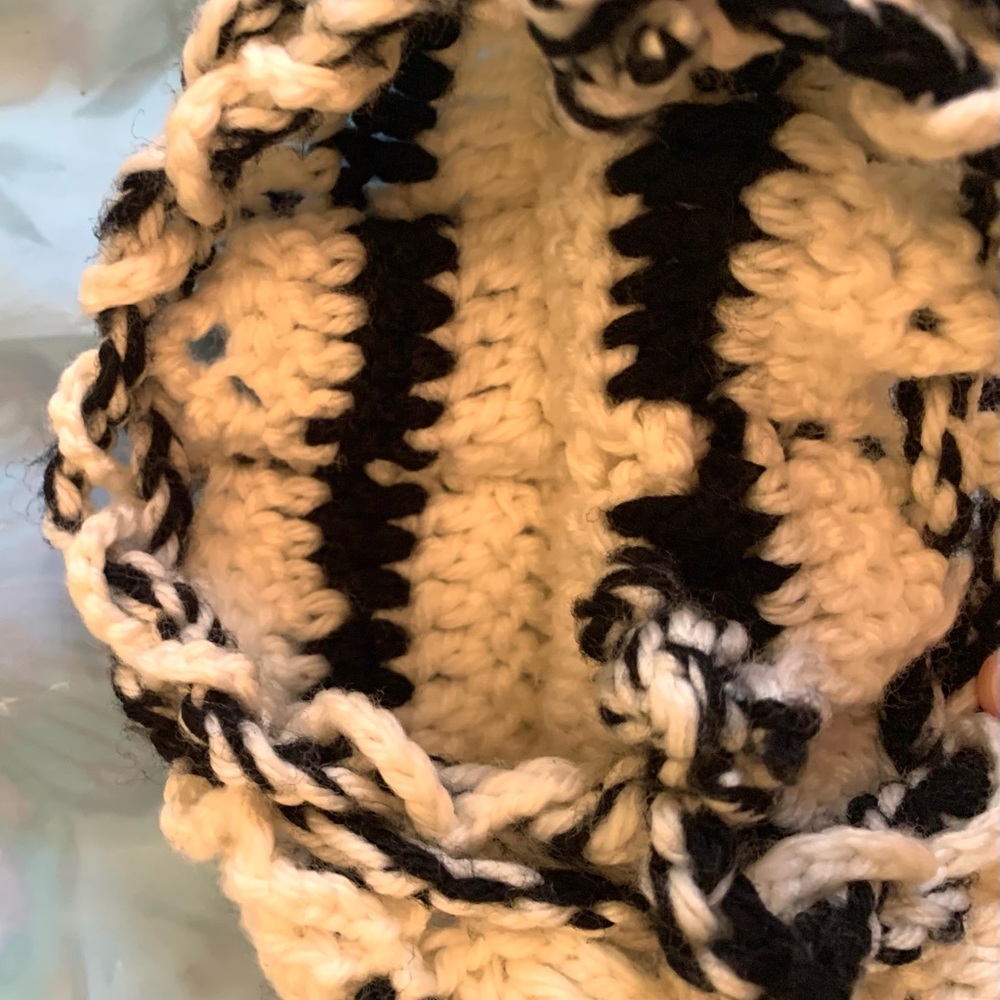 2 Hand Crochet Drawstring Bags - Picture 8 of 9